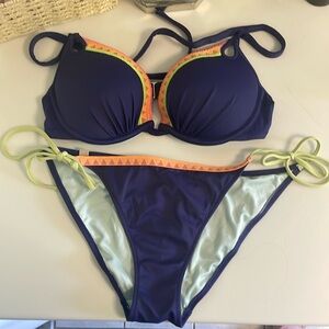 Never worn Victoria’s Secret bathing suit - vibrant